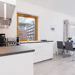 Cracow Rakowicka By Renters *